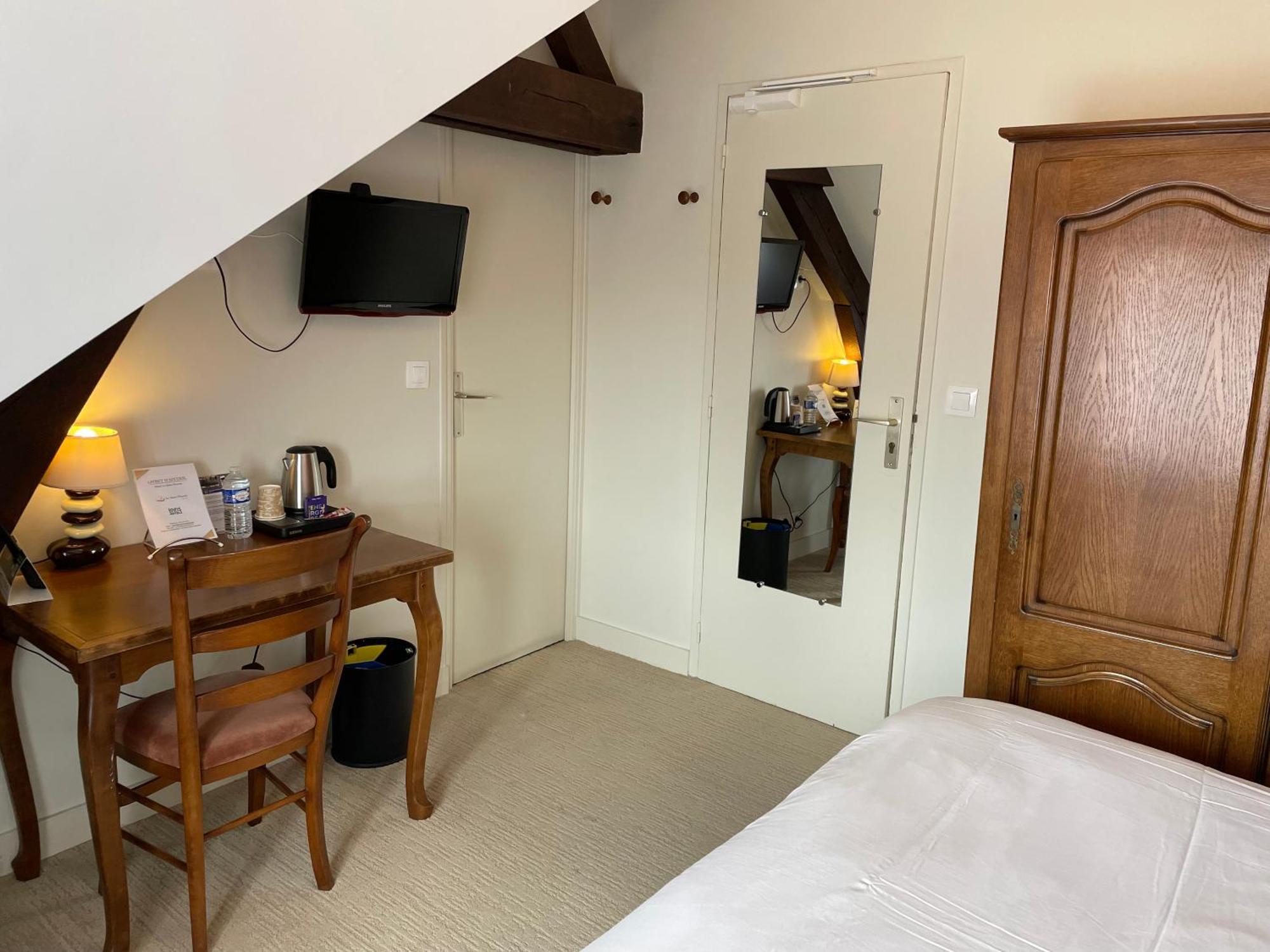 Logis Hotel Le Saint Florent Mont-près-Chambord Kültér fotó